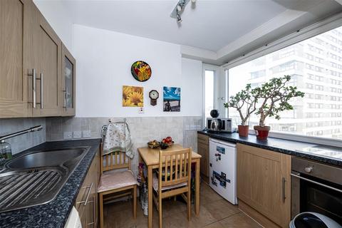 1 bedroom flat for sale, THE WATER GARDENS, London, W2