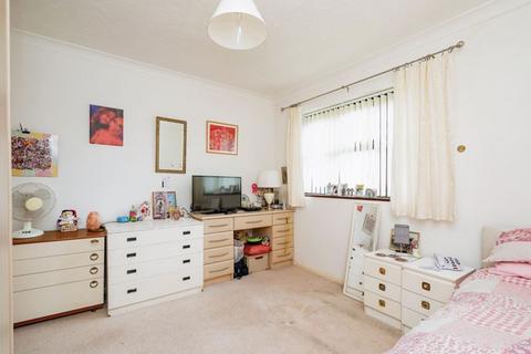 2 bedroom retirement property for sale, Gorleston Road, Lowestoft NR32