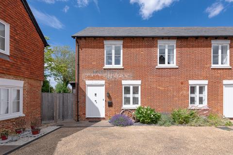 3 bedroom semi-detached house for sale, Horley Row, Horley, Surrey