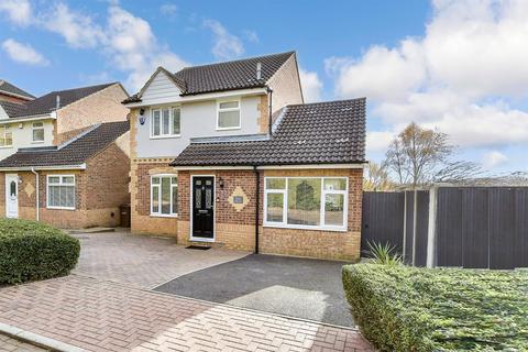 3 bedroom detached house for sale, Chequers Court, Strood, Rochester, Kent