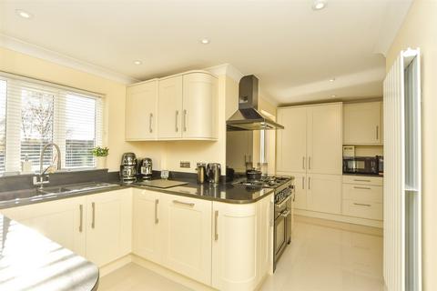 3 bedroom detached house for sale, Chequers Court, Strood, Rochester, Kent