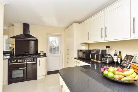 3 bedroom detached house for sale, Chequers Court, Strood, Rochester, Kent