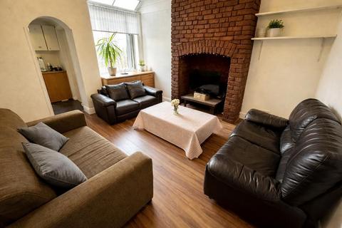 Furness Road, Manchester, M14 6LY