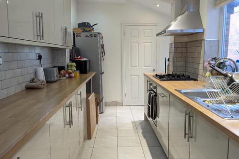 2 bedroom terraced house to rent, Harborne, Birmingham B17