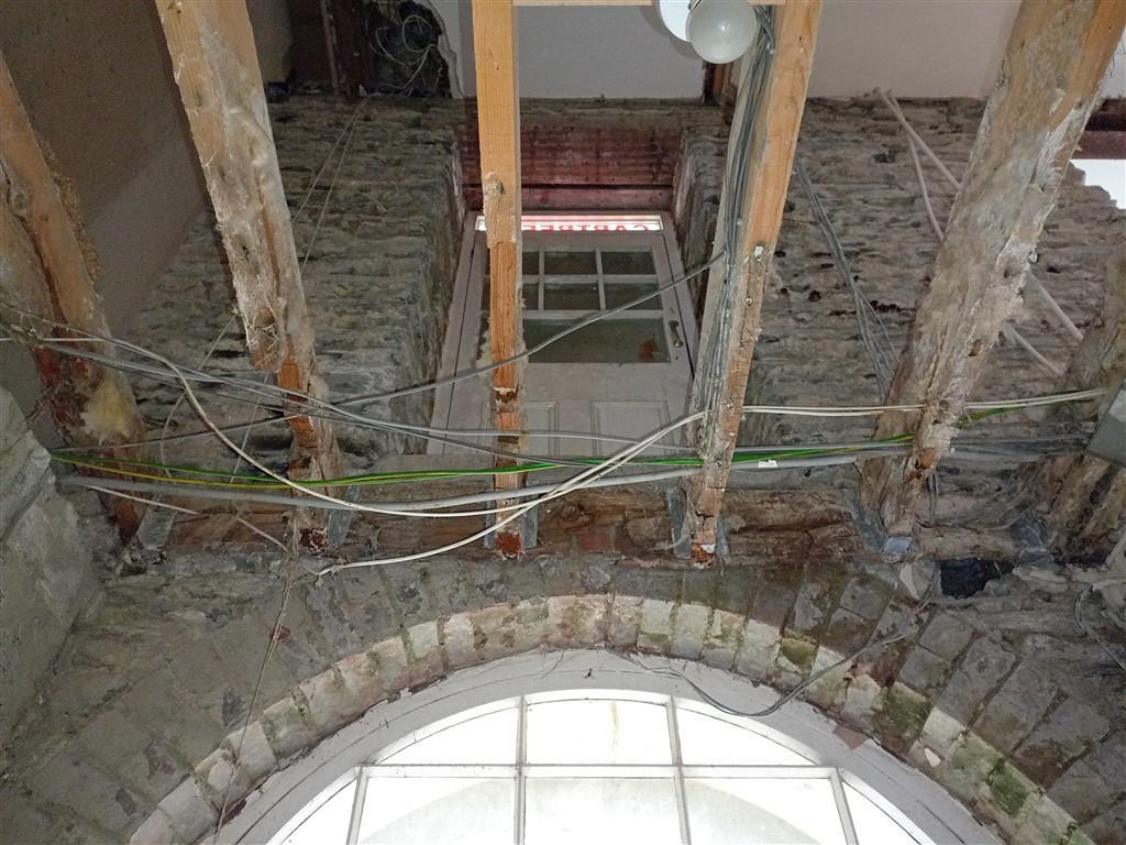 Rotten Joists On 1st Floor