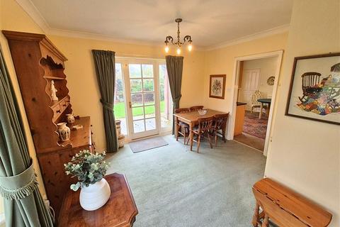 3 bedroom detached bungalow for sale, Three Owls, North Road, Kingsland, Herefordshire, HR6 9RZ