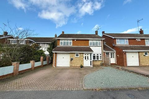 4 bedroom detached house for sale, Winton Close, Old Bedford Road, Luton, Bedfordshire, LU2 7BJ