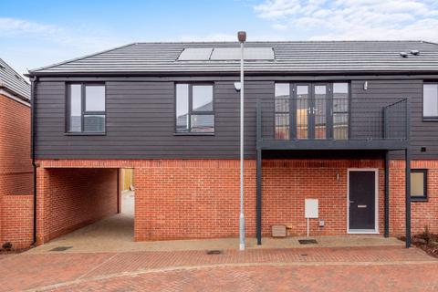 2 bedroom stately home to rent, at Beaumont Manor, 6 Tulware Way, Hemel Hempstead HP2