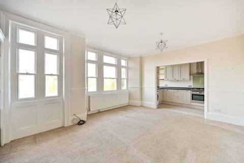 2 bedroom flat for sale, Strawberry Vale, Strawberry Hill, Twickenham, TW1