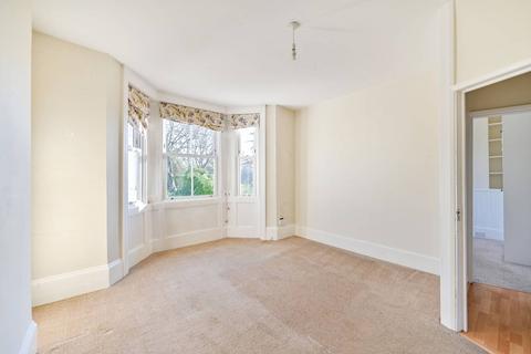 2 bedroom flat for sale, Strawberry Vale, Strawberry Hill, Twickenham, TW1