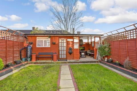 3 bedroom terraced house for sale, Charlton Crescent, Barking, Essex