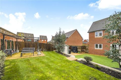 3 Berwick Close, Binfield, Bracknell, RG42 4JD