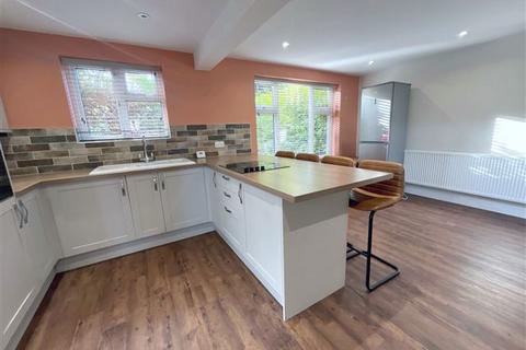 3 bedroom end of terrace house for sale, Fane Crescent, Swallownest, Sheffield, S26 4TS