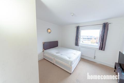 1 bedroom flat to rent, Flat , Raphael House,  High Road, Ilford