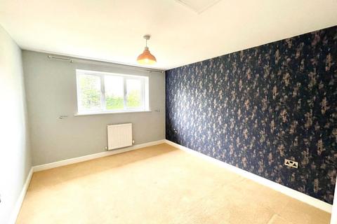 5 bedroom terraced house to rent, Hazeldene Road, Ilford, IG3