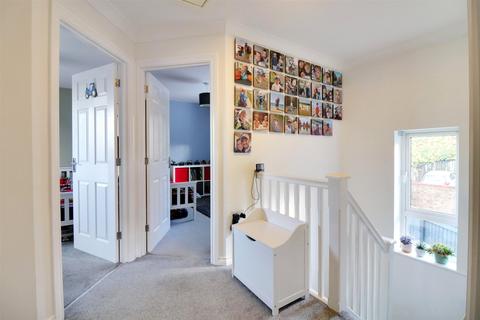 3 bedroom terraced house for sale, Trafalgar Drive, Torrington, Devon, EX38