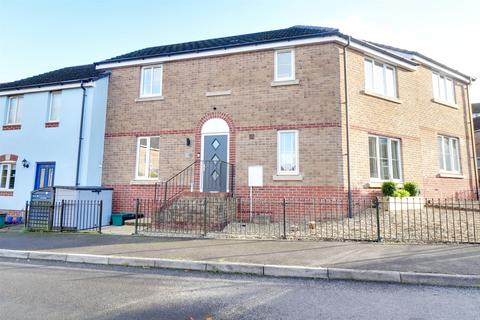 3 bedroom terraced house for sale, Trafalgar Drive, Torrington, Devon, EX38