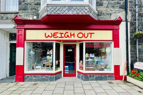 Studio for sale, Weigh Out, Church Street, Barmouth