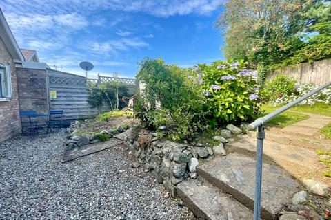 24 Llwyn Ynn, Talybont, LL43 2AL
