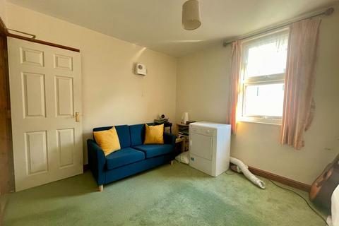 1 bedroom flat for sale, Flat 2, St. Annes Chambers, High Street, Barmouth, LL42 1AR