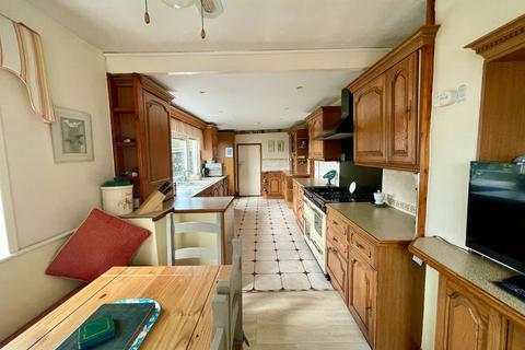 undefined, Llwyn Derw, Talybont LL43 2AE