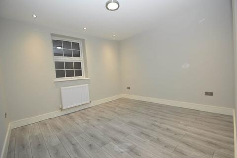 2 bedroom apartment to rent, KENLEY