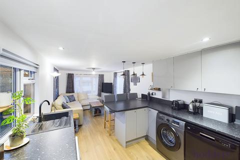 2 bedroom park home for sale, Warren Farm Home Park, Warren Lane, Woking, Surrey, GU22