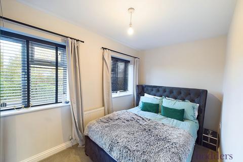 2 bedroom detached house for sale, School Lane, Addlestone, Surrey, KT15