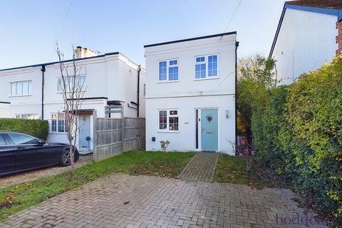 2 bedroom detached house for sale, School Lane, Addlestone, Surrey, KT15