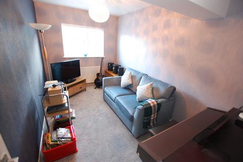 3 Kidderminster Way, Chadderton, Oldham, OL9 0RJ