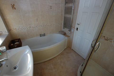 3 Kidderminster Way, Chadderton, Oldham, OL9 0RJ