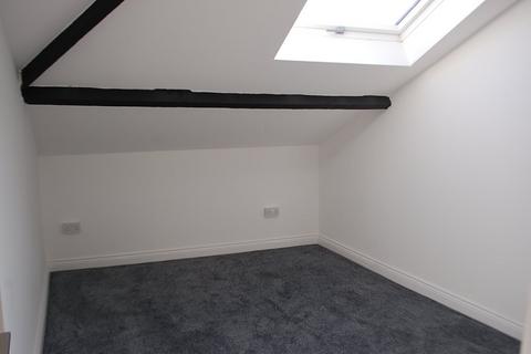 Studio for sale, Grey Street, Greater Manchester OL6