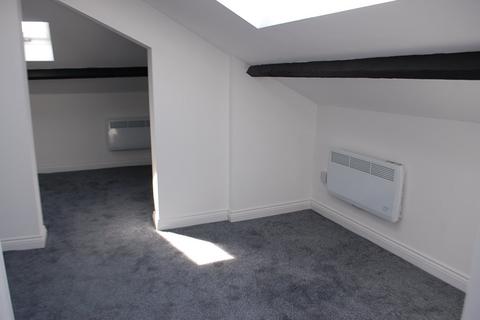 Studio for sale, Grey Street, Greater Manchester OL6