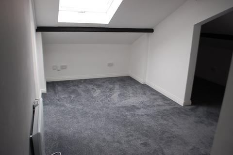 Studio for sale, Grey Street, Greater Manchester OL6