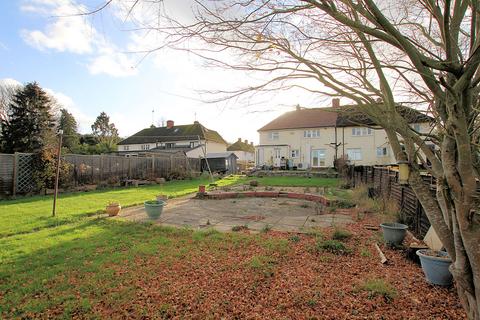 3 bedroom semi-detached house for sale, Hartslock View, Reading RG8