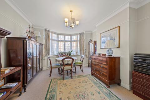 3 bedroom semi-detached house for sale, Holland Avenue, London SW20