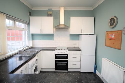 2 bedroom terraced house for sale, Church Road, Doncaster DN12