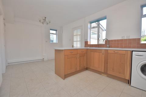 3 bedroom semi-detached house to rent, Wayletts Drive, Herts CM23