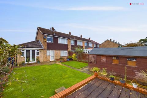 4 bedroom end of terrace house for sale, Beeson Close, St. Neots PE19