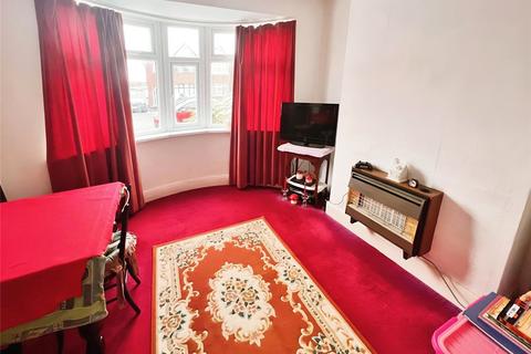 3 bedroom semi-detached house for sale, Mead Walk, Staffordshire DE15