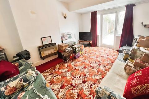 3 bedroom semi-detached house for sale, Mead Walk, Staffordshire DE15