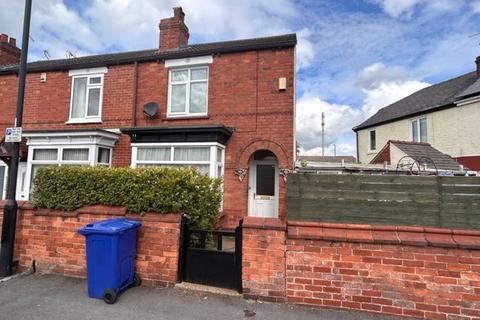 3 bedroom end of terrace house to rent, Raby Road, South Yorkshire DN2