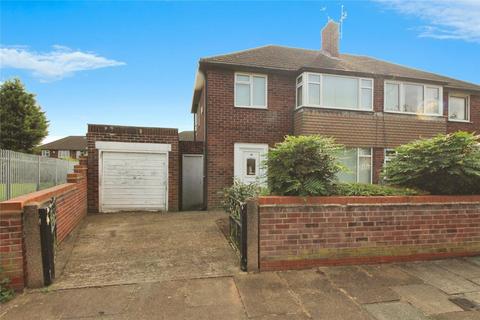 3 bedroom semi-detached house to rent, Avoca Avenue, South Yorkshire DN2