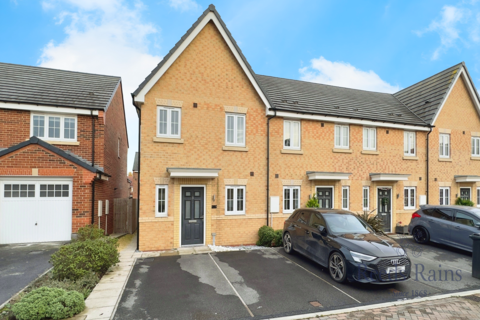 3 bedroom end of terrace house for sale, Bridle Mews, Selby YO8