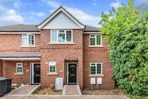 4 bedroom semi-detached house to rent, Blays Lane, Egham TW20