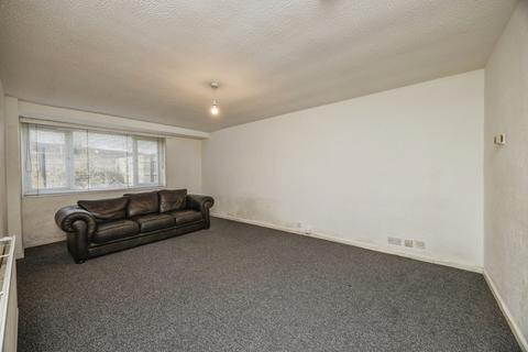 2 bedroom flat for sale, Glenbervie Road, Stirlingshire FK3