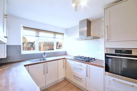 2 bedroom flat for sale, Whinbush Road, Hertfordshire SG5