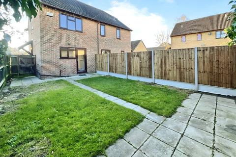 2 bedroom semi-detached house to rent, Tintagel Gardens, Kent ME2