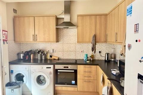 5 bedroom end of terrace house to rent, Southampton, Hampshire SO15