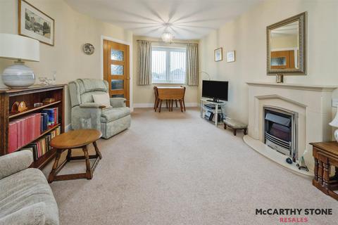 2 bedroom apartment for sale, Salmon Court, Stratford Road, Wellesbourne, Warwick